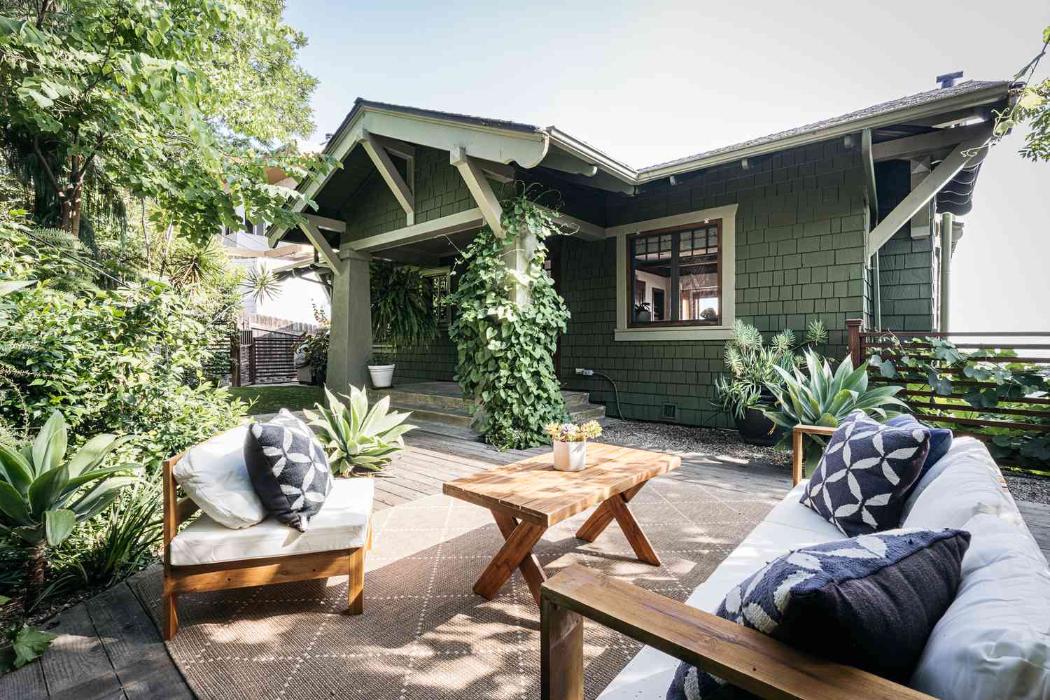 The 10 Most Popular Color Schemes for a Craftsman Style Home